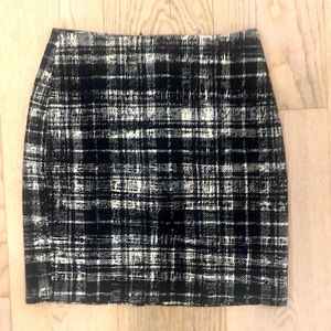 Ann Taylor Pencil Skirt Black/Grey size 2